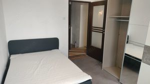 Închiriez apartament cu 3 camere zona Sagului 400 euro - imagine 10