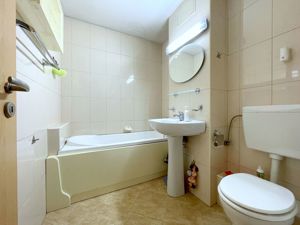 Apartament 2 camere decomandat - zona Lipovei - imagine 15