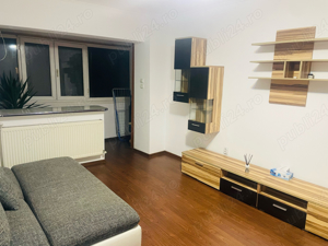 ofer spre inchiriere apartament cu 3 camere