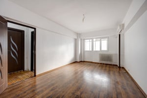 Apartament 3 camere, bloc 1982, 2 bai, metrou Brancusi