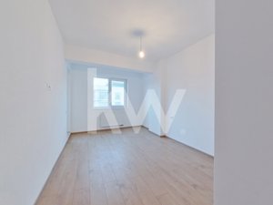 Apartament 3 camere suprafata generoasa ,zona Coresi - imagine 8