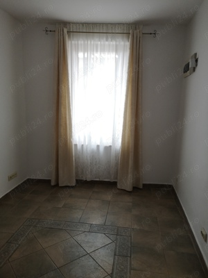 Apartament nemobilat la casa, 2 camere, 38 mp cu curte si gradina - imagine 2