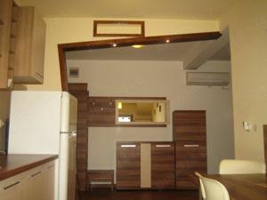 Închiriez apartament deosebit 2 camere decomandat zona Spital Judetean - imagine 5