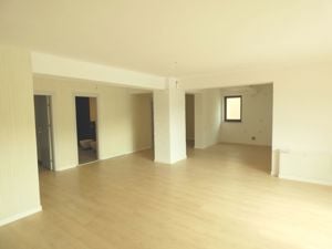 Apartament cu panorama de vanzare - imagine 2