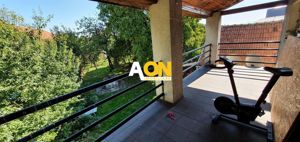 Casa cu 5 camere, 1500 mp teren, Centru. Pretabila pentru muncitori - imagine 12