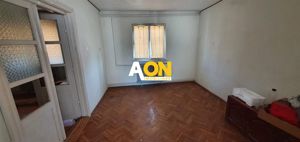 Apartament la casa, 4 camere, pretabil pentru birouri, zona Cetate - imagine 5