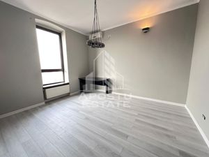 Apartament 3 camere  proaspat renovat zona Centrala - imagine 6