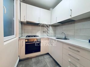 Apartament cu 3 camere, centrala proprie, zona Sagului - imagine 3