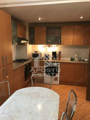 Apartament 4 camere, decomandat,centrala proprie,zona Aradului - imagine 8