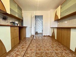 Apartament cu 3 camere, centrala proprie, zona Girocului - imagine 5