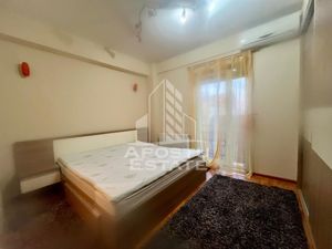 Apartament 4 camere, decomandat,centrala proprie,zona Aradului - imagine 5