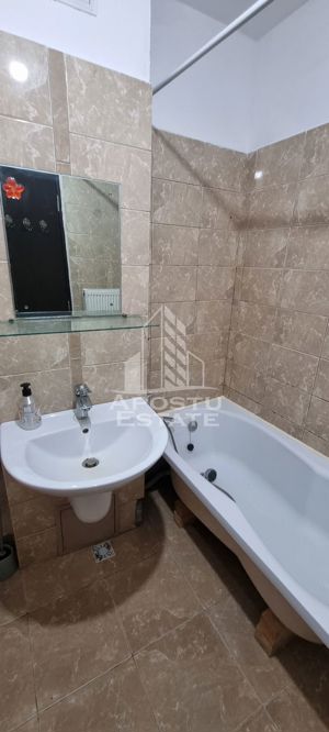 Apartament cu 2 camere,semidecomandat,renovat,Dambovita - imagine 8