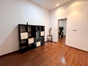 Apartament 2 camere, centrala proprie, PetFriendly,zona Ultracentrala - imagine 5