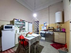 Apartament 3 camere cu vedere si balcon spre Piata Catedralei - imagine 7