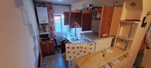 Apartament cu 1 camera, centrala proprie, zona Dambovita - imagine 3