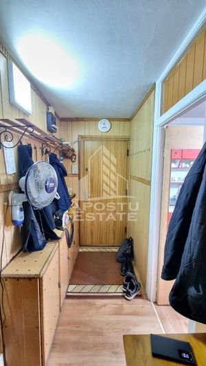 Apartament cu 3 camere, 2 bai, centrala proprie, zona Calea Lipovei - imagine 8