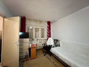 Apartament o camera, bucatarie inchisa, parter, zona Fabric - Complex - imagine 3