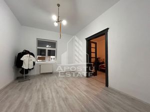 Casă la curte comună, renovată complet în 2024 in zona Iosefin - imagine 3