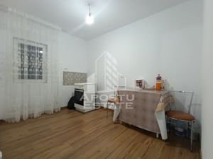 Garsoniera renovata, etaj 2, izolata termic, situata in zona Freidorf. - imagine 5