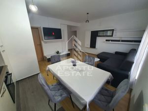 Apartament 3 camere, 2  bai, loc de parcare, Lipovei