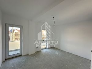 Apartament cu 3 camere, 90 mp utili, etajul intai, zona Mehala - imagine 2