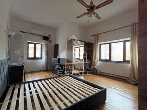 Casa cu parter inalt, 5 camere, renovata si izolata termic, Mehala