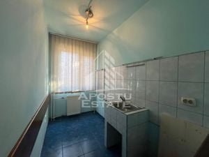 Apartament cu 2 camere, semidecomandat,  etaj intemediar, Sagului - imagine 6