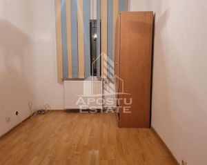 Apartament decomandat cu 3 camere, centrala proprie, parter, Lipovei - imagine 5