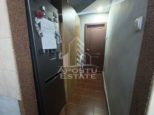 Apartament cu 4 camere, centrala proprie, 2 bai, terasa, zona Iosefin. - imagine 10