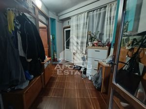 Apartament cu 4 camere, centrala proprie, 2 bai, terasa, zona Iosefin. - imagine 8