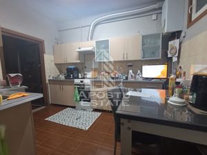 Apartament cu 4 camere, centrala proprie, 2 bai, terasa, zona Iosefin. - imagine 3