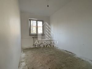 Apartament cu trei camere etaj intermediar Pta Doina Calea Sagului - imagine 3