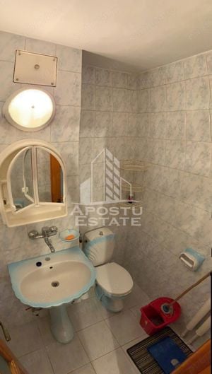 Apartament cu 3 camere, decomandat, centrala proprie,in zona Lunei - imagine 17