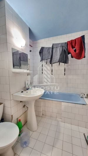 Apartament 2 camere, decomandat, strada linistita, zona Lipovei - imagine 6