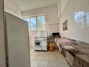 Casa 3 camere dotata cu 14 paturi,centrala proprie,in zona Lipovei - imagine 7