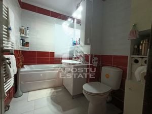 Apartament 4 camere, decomandat, 3 dormitoare, 2 bai, zona Fratelia. - imagine 9