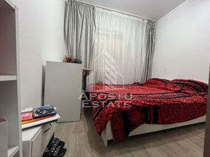 Apartament cu 3 camere, etaj intermediar, zona Dambovita - imagine 2