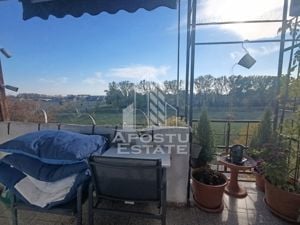 Apartament 4 camere, decomandat, 3 dormitoare, 2 bai, zona Fratelia. - imagine 10