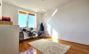 Apartament 4 camere, decomandat 2 bai, 2 balcoane, Central - imagine 8