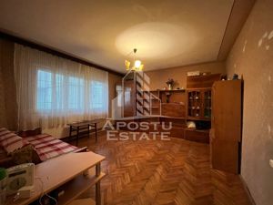 Apartament cu 3 camere, 2 bai, centrala proprie, zona Girocului - imagine 3