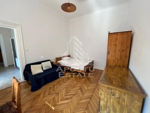 Apartament renovat complet in cladire reabilitata, Piata Unirii