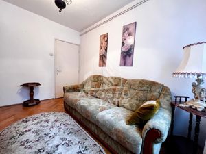 Apartament cu 3 camere, centrala proprie, cu debara, zona Sagului - imagine 5