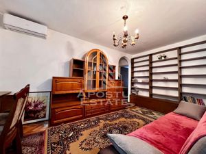 Apartament cu 3 camere, centrala proprie, cu debara, zona Sagului - imagine 2