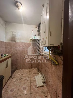 Apartament cu 3 camere, semidecomandat, centrala proprie - imagine 3