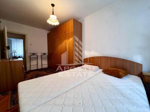 Apartament cu 3 camere, centrala proprie, cu debara, zona Sagului - imagine 7