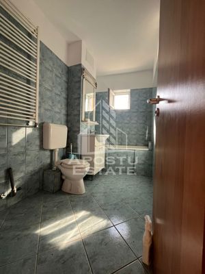 Apartament cu 3 camere, semidecomandat , etaj intermediar - imagine 6