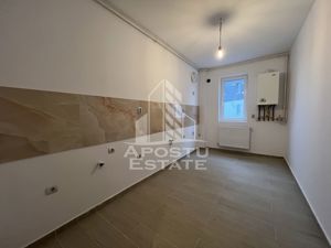 Apartament cu 1 camera, suprafata mare, la parter in Braytim. - imagine 3