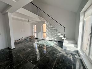 Penthouse cu scara interioara deosebita, 3 camere si 2 bai langa Lidl. - imagine 2