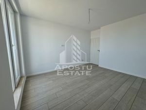 Apartament cu 2 camere, la asfalt, hotel IQ, etaj intermediar cu lift. - imagine 4