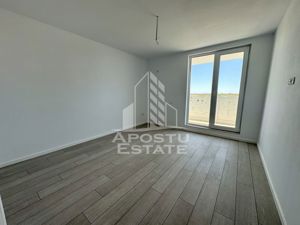 Apartament cu 2 camere, la asfalt, hotel IQ, etaj intermediar cu lift. - imagine 5